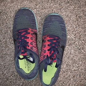 Nike Flynit Running Shoes